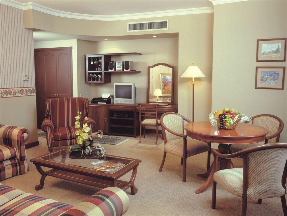 Hotel Dann Carlton קאלי חדר תמונה