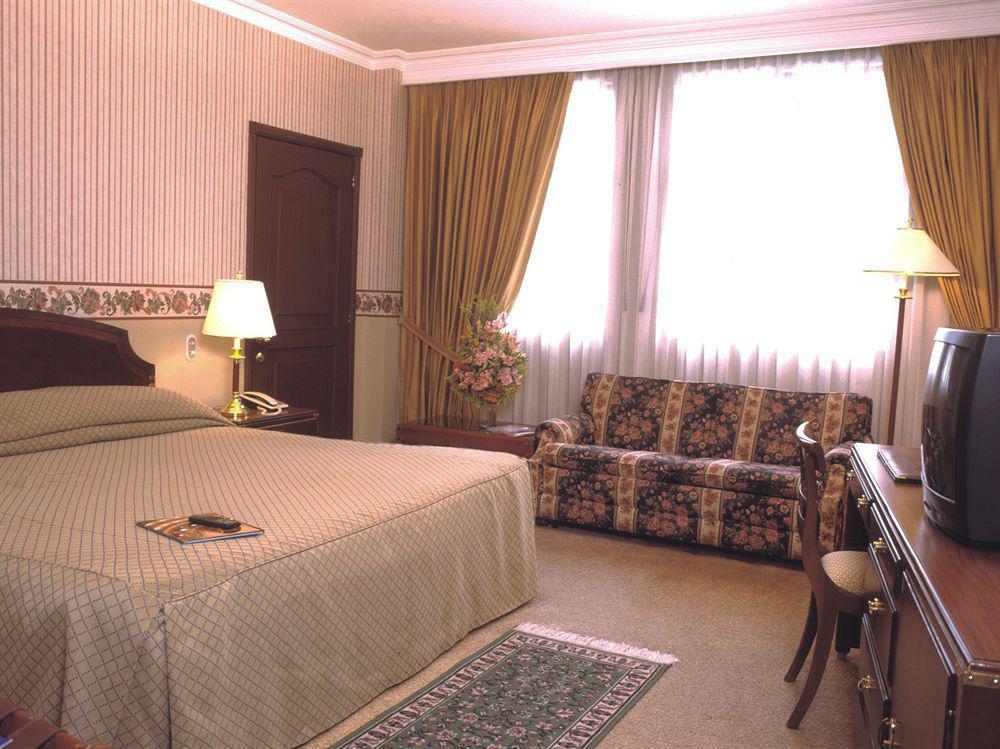 Hotel Dann Carlton קאלי חדר תמונה